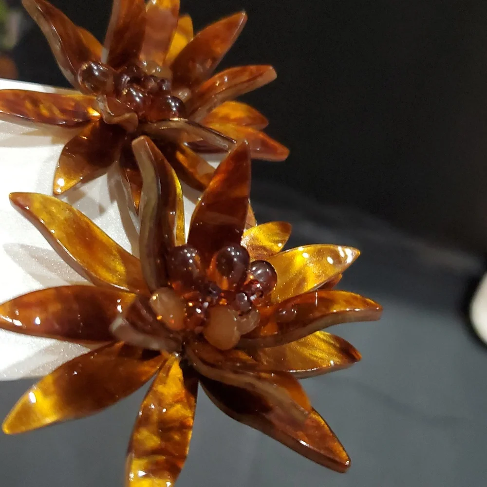 Natasha couture oversized dahlia Flower brown amber‎ look centerburst earrings